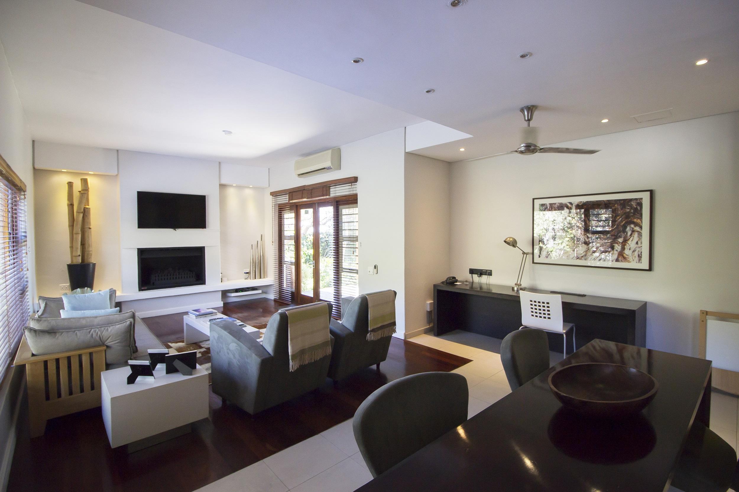Camps Bay Retreat Hotel Cape Town Exterior photo